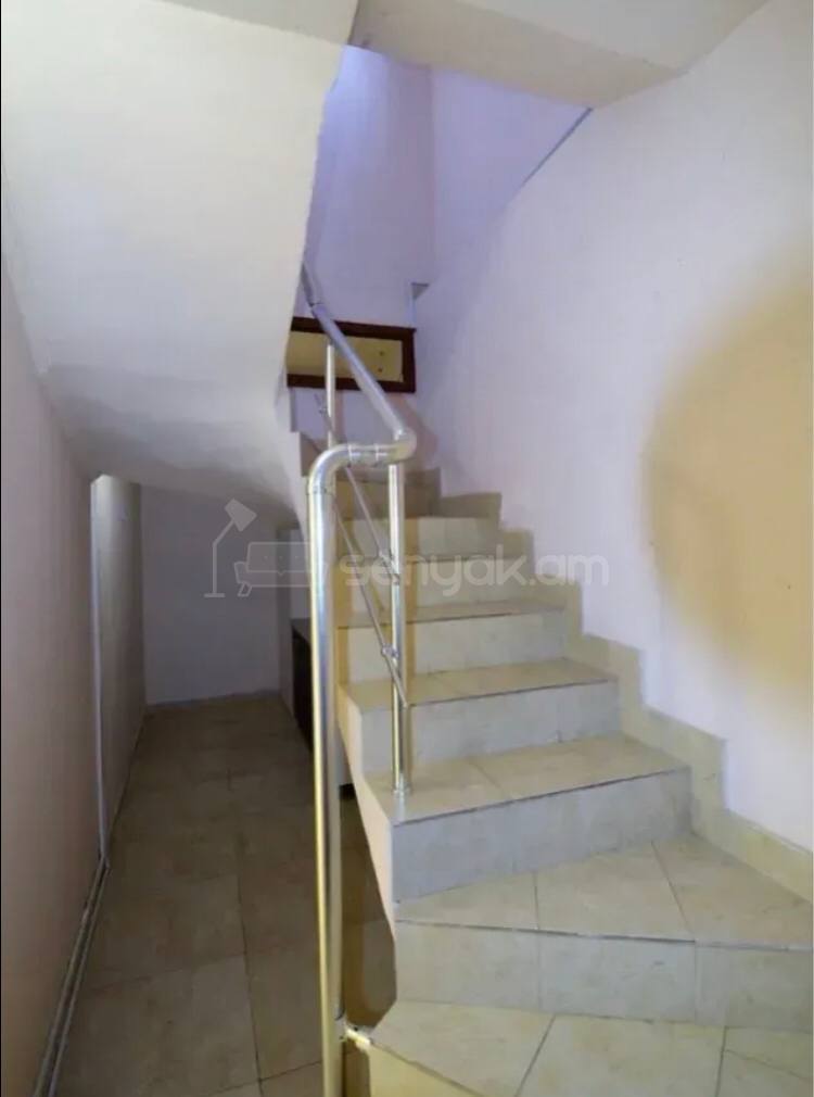 Օֆիսային Տարածք, 82քմ
