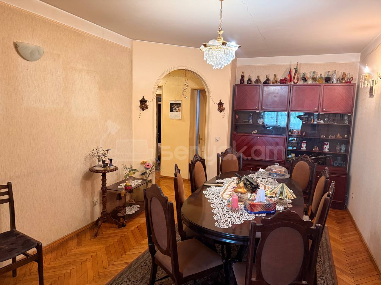 3 Սենյականոց Բնակարան Քարե Շենքում, 65քմ, 2/5 հարկ, Կոսմետիկ Վերանորոգված, Կահավորված, Արևկող