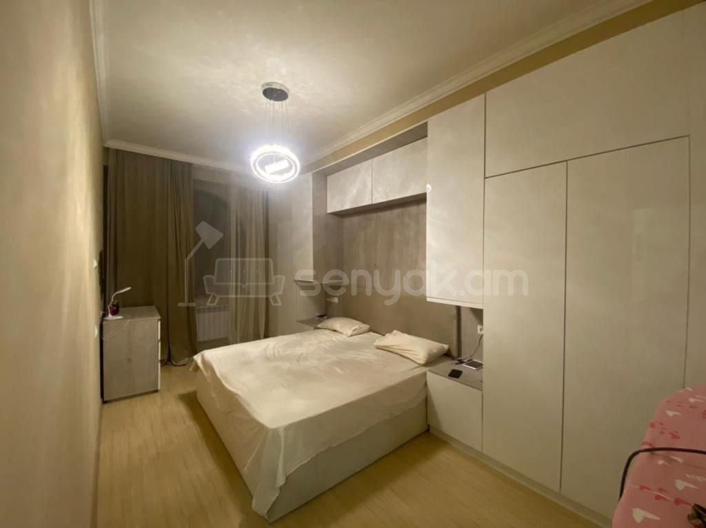 2 Սենյականոց Բնակարան, 73քմ, 8/9 հարկ, Դիզայներական Վերանորոգված, Կահավորված, Արևկող
