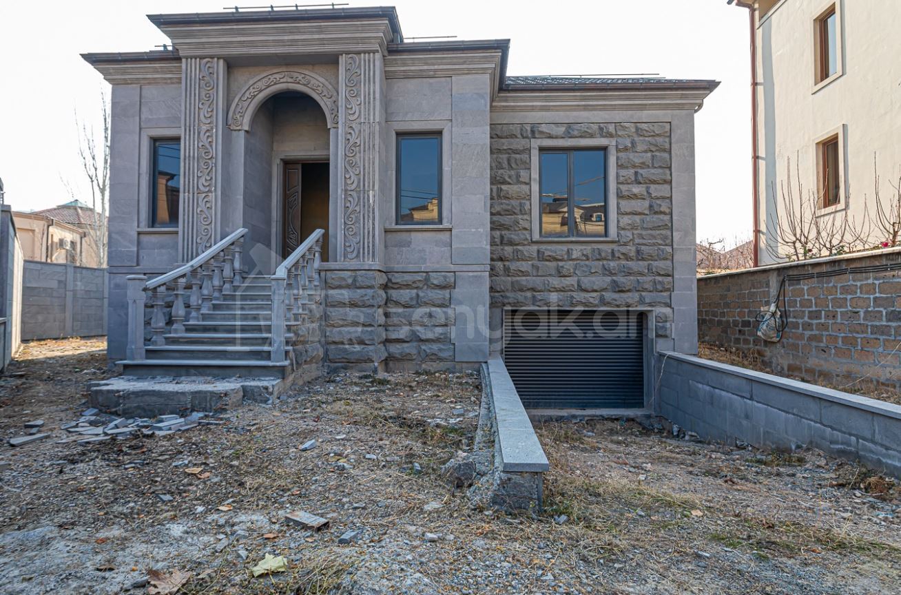 8 Սենյականոց Սեփական Տուն, 276քմ, Ավտոտնակով