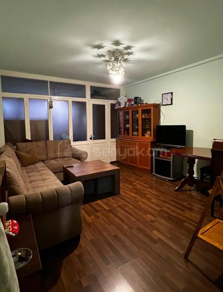 3 Սենյականոց Բնակարան, 80քմ, 2/7 հարկ, Կապիտալ Վերանորոգված, Կահավորված