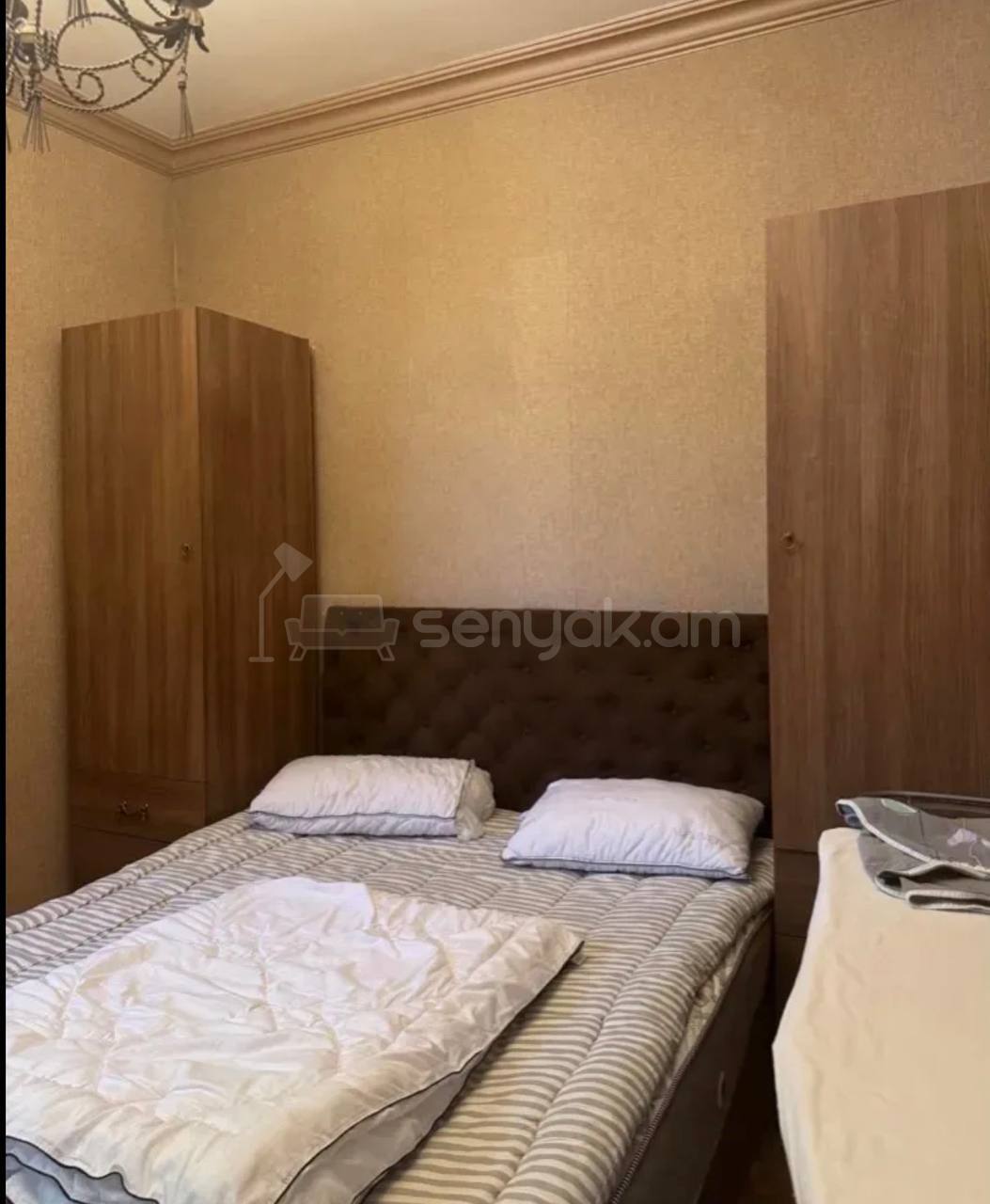 3 Սենյականոց Բնակարան Քարե Շենքում, 90քմ, 2/3 հարկ, Կապիտալ Վերանորոգված, Կահավորված, Արևկող