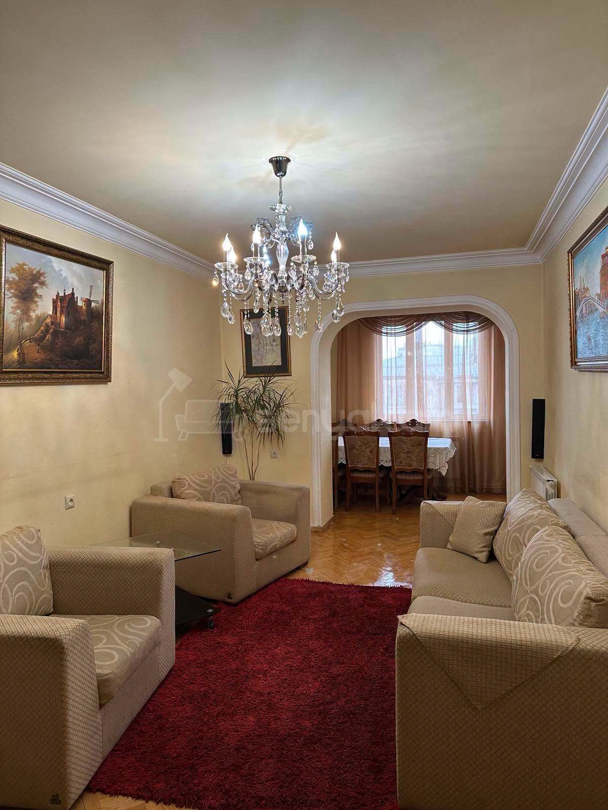 3 Սենյականոց Բնակարան Քարե Շենքում, 77քմ, 3/5 հարկ, Նորմալ Վիճակում