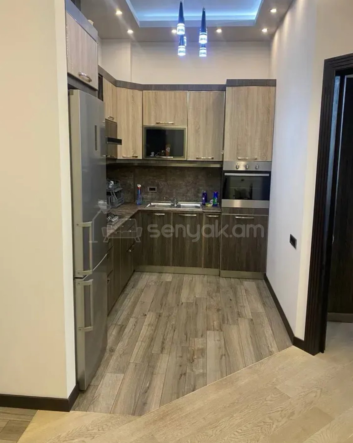 2 Սենյականոց Բնակարան Նորակառույցում, 67քմ, 2/6 հարկ, Դիզայներական Վերանորոգված, Կահավորված