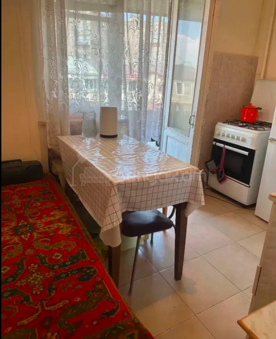 2 Սենյականոց Բնակարան Քարե Շենքում, 56քմ, 5/5 հարկ, Նորմալ Վիճակում