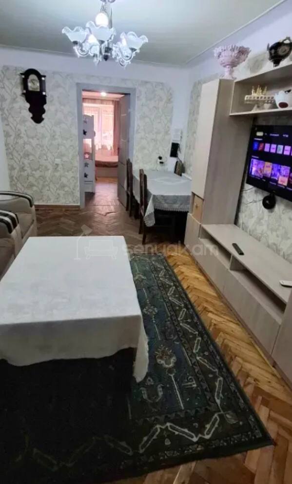 3 Սենյականոց Բնակարան Քարե Շենքում, 57քմ, 1/4 հարկ, Կոսմետիկ Վերանորոգված