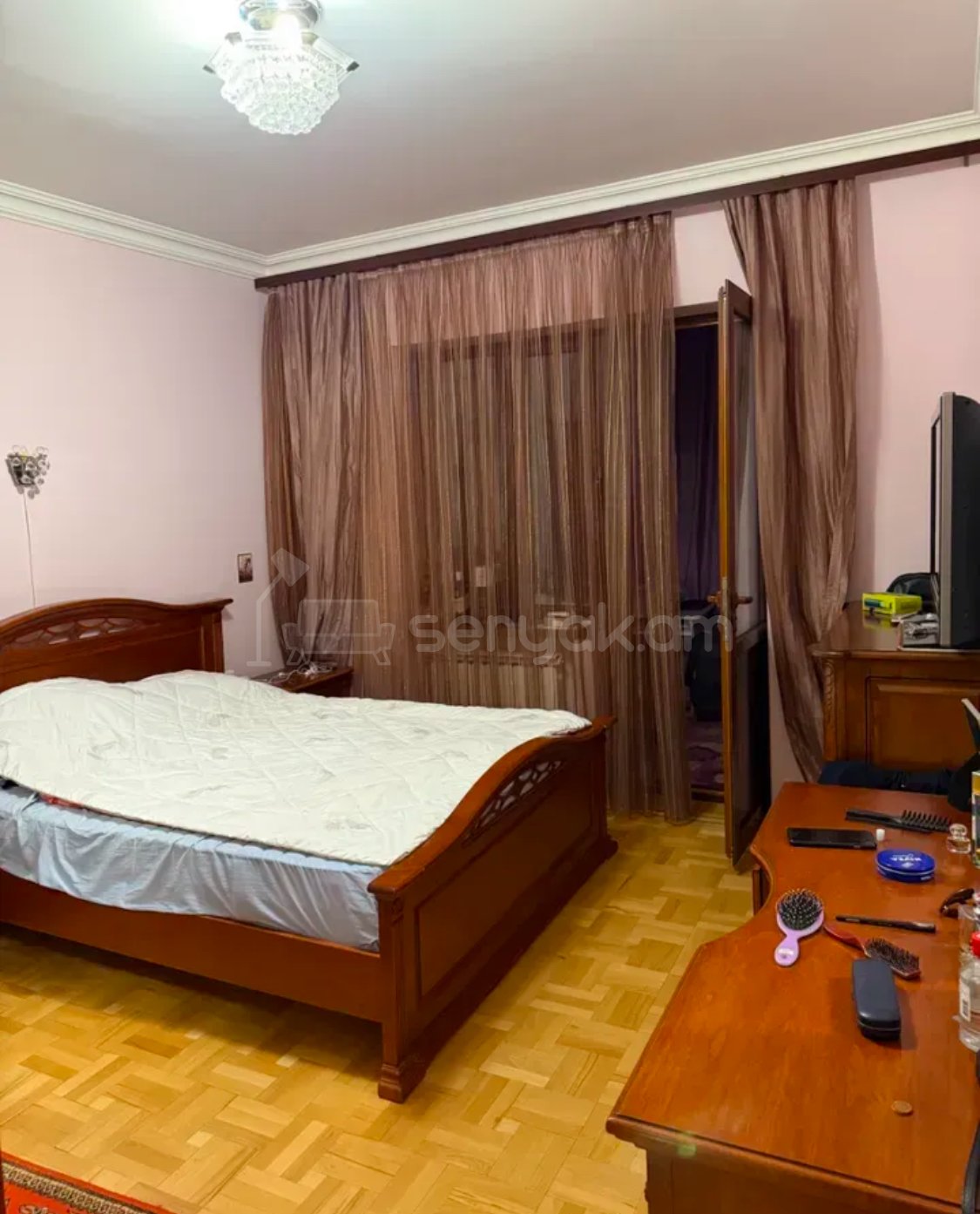 3 Սենյականոց Բնակարան Քարե Շենքում, 129քմ, 1/6 հարկ, Կապիտալ Վերանորոգված, Կահավորված