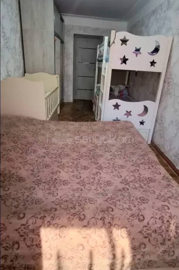 3 Սենյականոց Բնակարան Քարե Շենքում, 57քմ, 1/4 հարկ, Կոսմետիկ Վերանորոգված