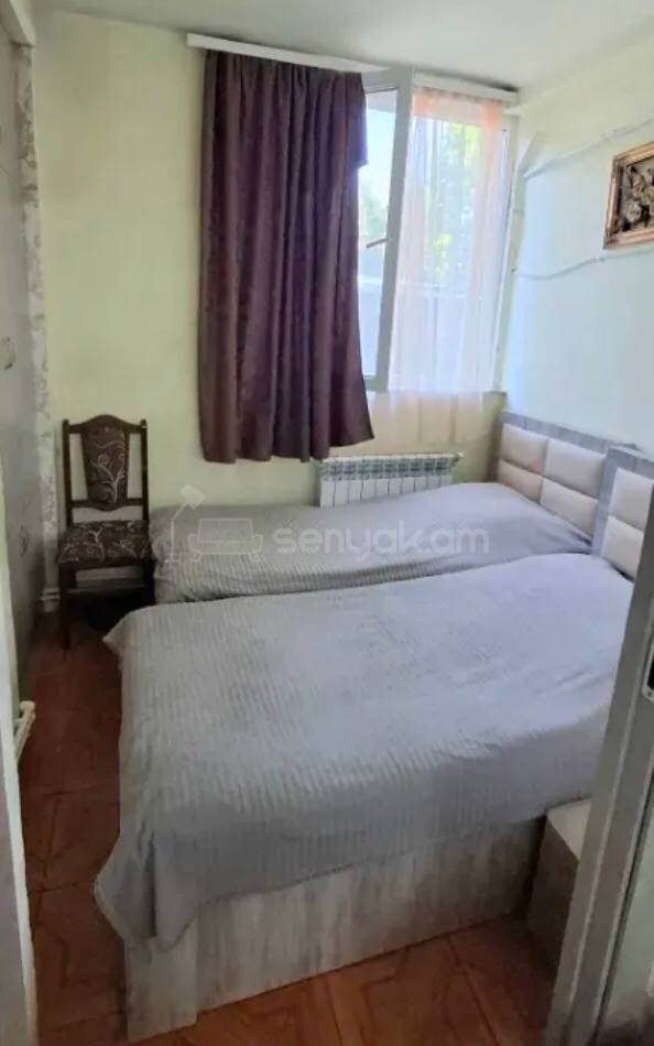 3 Սենյականոց Բնակարան Քարե Շենքում, 57քմ, 1/4 հարկ, Կոսմետիկ Վերանորոգված
