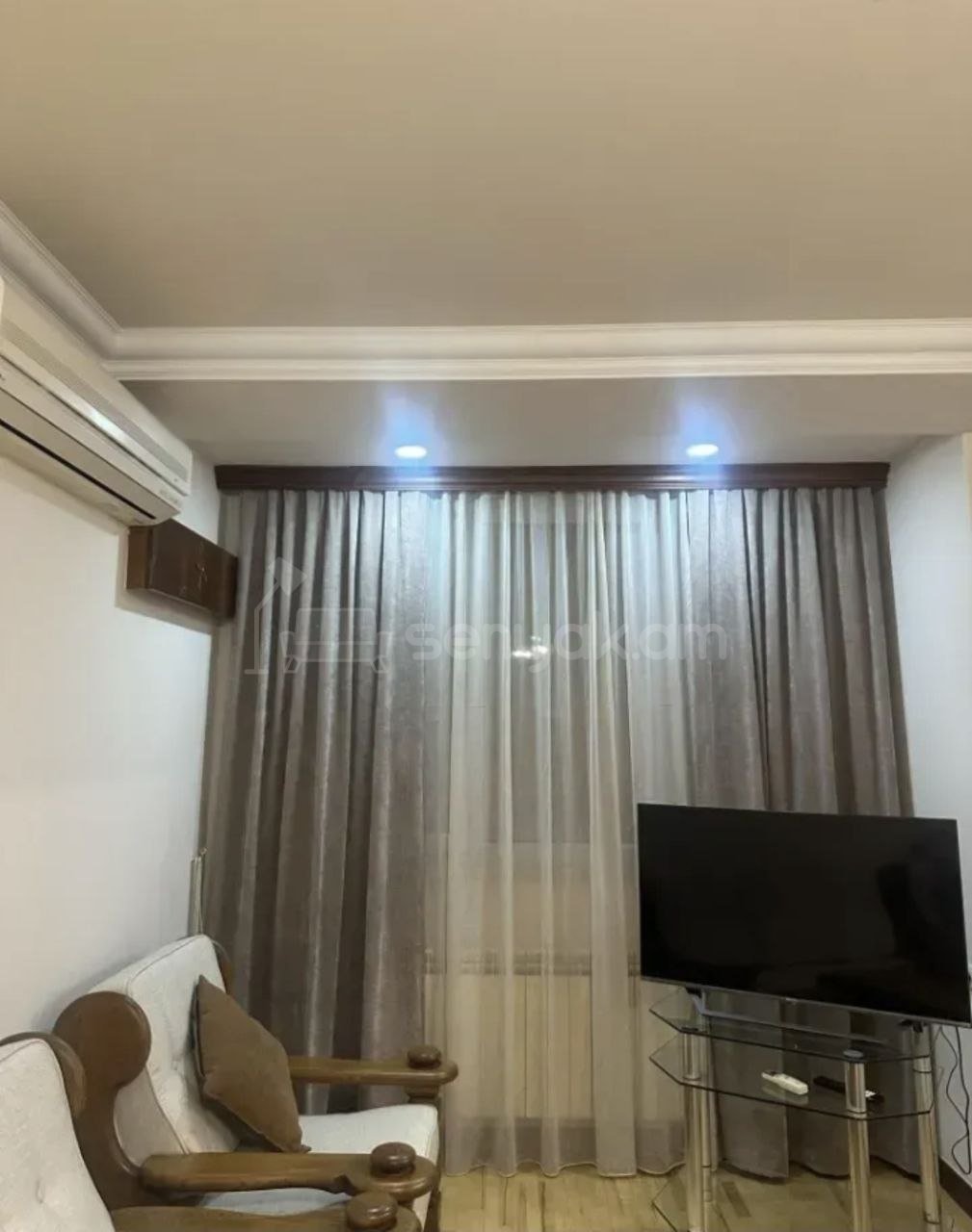 2 Սենյականոց Բնակարան Քարե Շենքում, 42քմ, 3/8 հարկ, Կապիտալ Վերանորոգված, Կահավորված, Արևկող