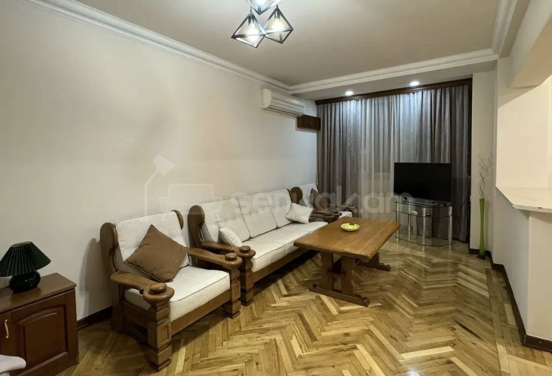 2 Սենյականոց Բնակարան Քարե Շենքում, 42քմ, 3/8 հարկ, Կապիտալ Վերանորոգված, Կահավորված, Արևկող