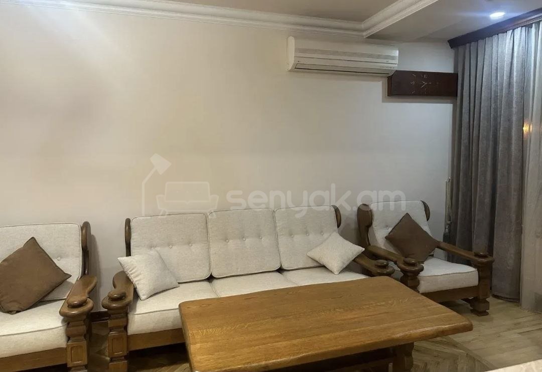 2 Սենյականոց Բնակարան Քարե Շենքում, 42քմ, 3/8 հարկ, Կապիտալ Վերանորոգված, Կահավորված, Արևկող