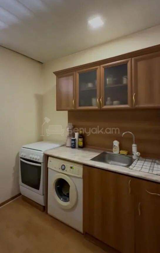 2 Սենյականոց Բնակարան, 39քմ, 8/10 հարկ, Կապիտալ Վերանորոգված