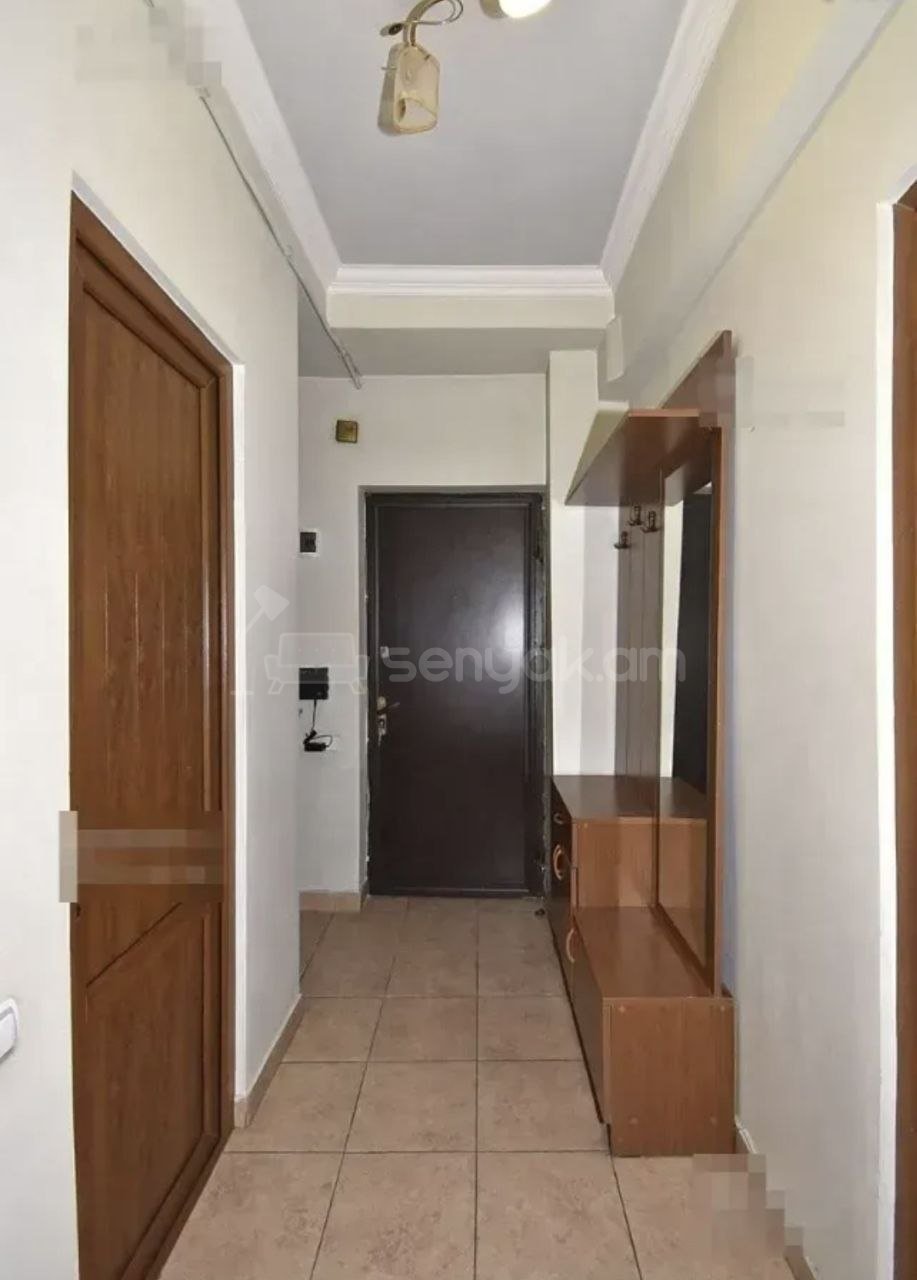 1 Սենյականոց Բնակարան, 42քմ, 3/11 հարկ, Կապիտալ Վերանորոգված, Կահավորված, Արևկող