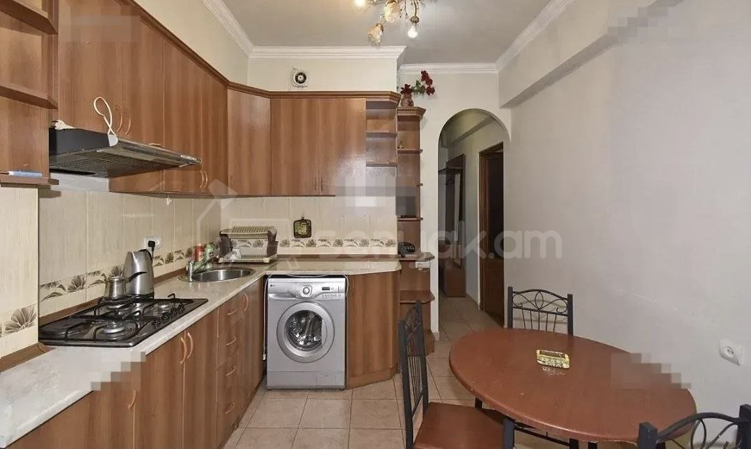 1 Սենյականոց Բնակարան, 42քմ, 3/11 հարկ, Կապիտալ Վերանորոգված, Կահավորված, Արևկող