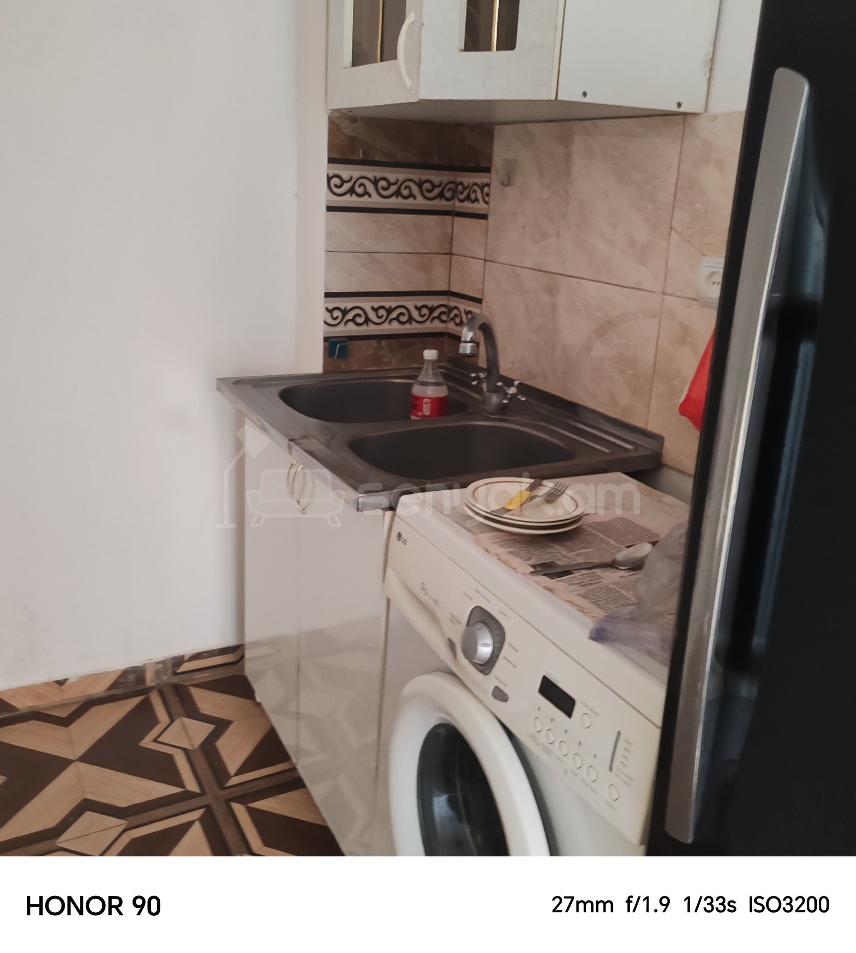 2 Սենյականոց Բնակարան Քարե Շենքում, 50քմ, 1/3 հարկ, Կոսմետիկ Վերանորոգված, Կահավորված