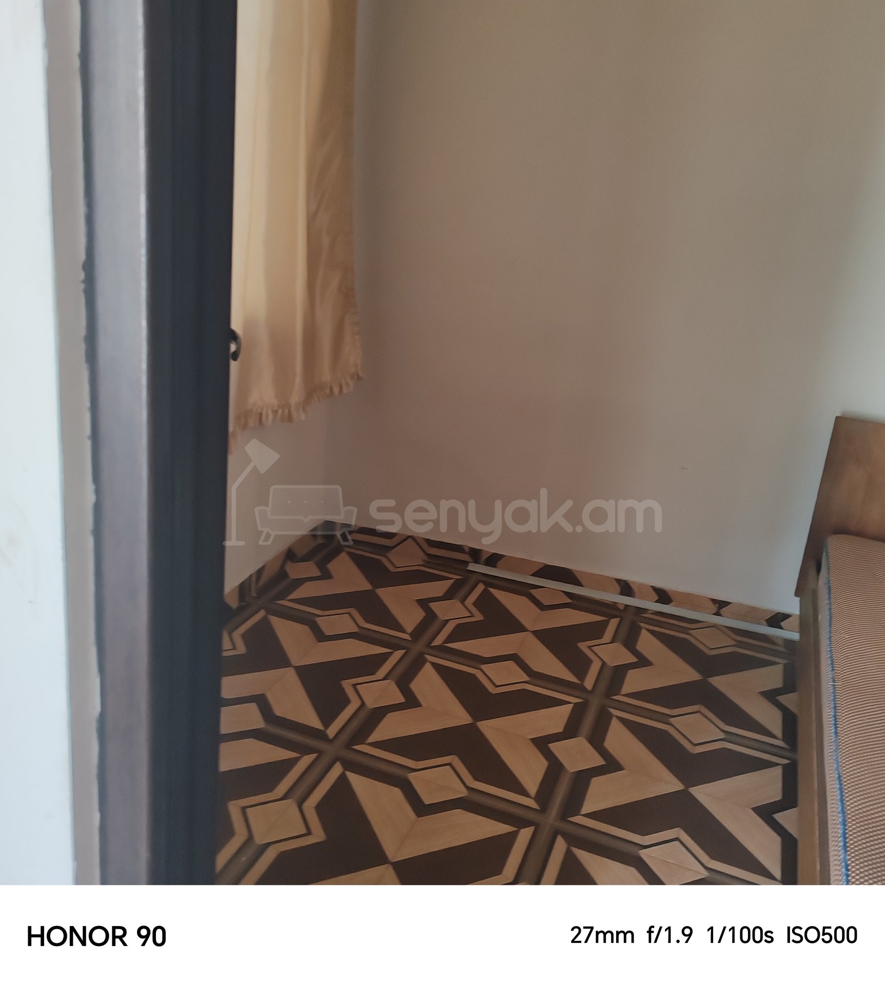 2 Սենյականոց Բնակարան Քարե Շենքում, 50քմ, 1/3 հարկ, Կոսմետիկ Վերանորոգված, Կահավորված