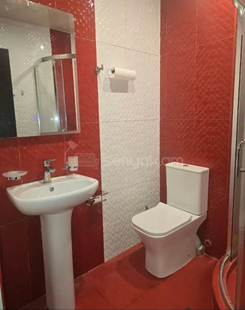 2 Սենյականոց Բնակարան Քարե Շենքում, 61քմ, 3/5 հարկ, Կապիտալ Վերանորոգված, Կահավորված, Արևկող