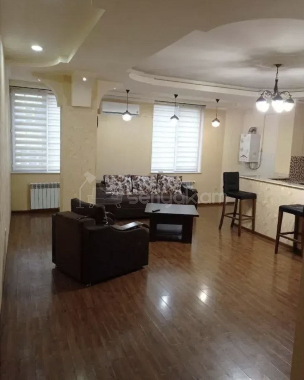 2 Սենյականոց Բնակարան Քարե Շենքում, 61քմ, 3/5 հարկ, Կապիտալ Վերանորոգված, Կահավորված, Արևկող