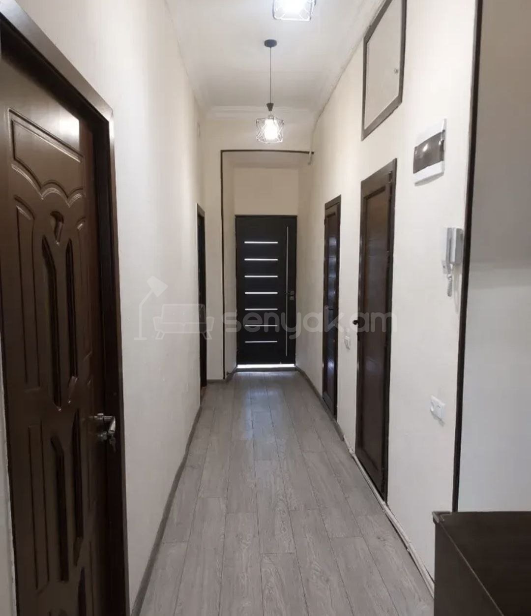 3 Սենյականոց Բնակարան Քարե Շենքում, 78քմ, 2/4 հարկ, Կապիտալ Վերանորոգված, Կահավորված, Արևկող