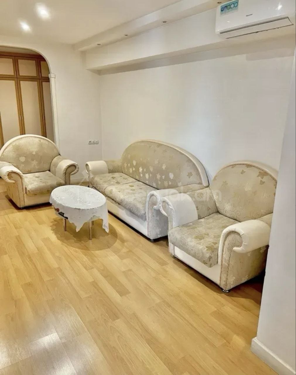 2 Սենյականոց Բնակարան, 70քմ, 3/9 հարկ, Կապիտալ Վերանորոգված, Կահավորված, Արևկող