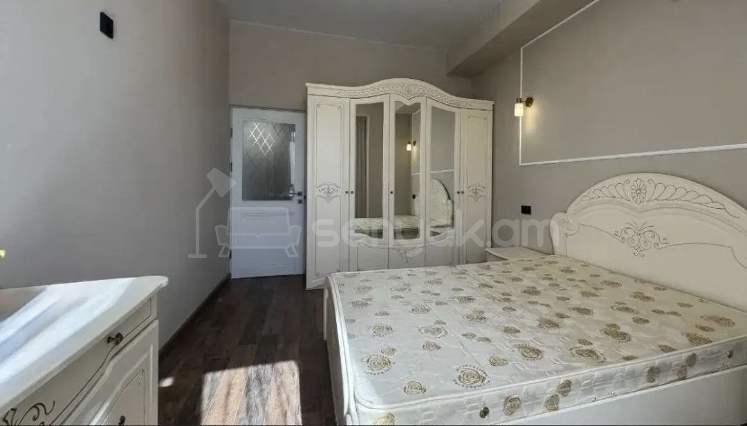 2 Սենյականոց Բնակարան, 91քմ, 3/18 հարկ, Դիզայներական Վերանորոգված, Կահավորված, Արևկող