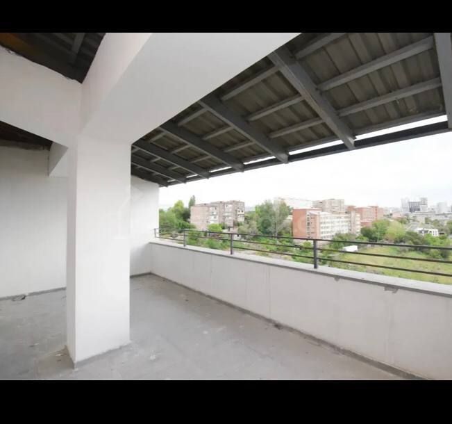 3 Սենյականոց Բնակարան Նորակառույցում, 143քմ, 13/13 հարկ, Կոսմետիկ Վերանորոգված