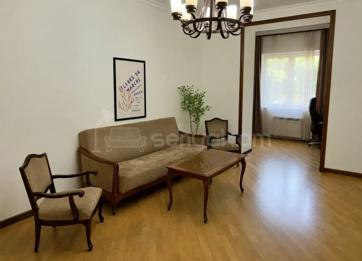 3 Սենյականոց Բնակարան Քարե Շենքում, 83քմ, 2/5 հարկ, Կապիտալ Վերանորոգված