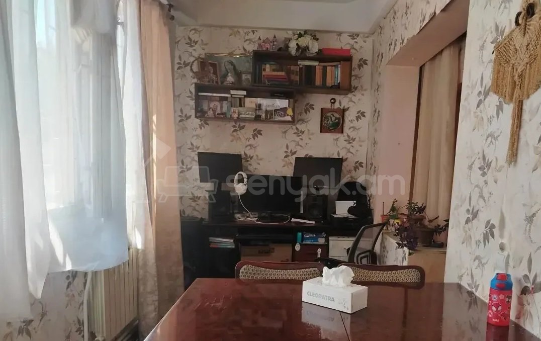 3 Սենյականոց Բնակարան, 80քմ, 1/9 հարկ, Պետական Վիճակում