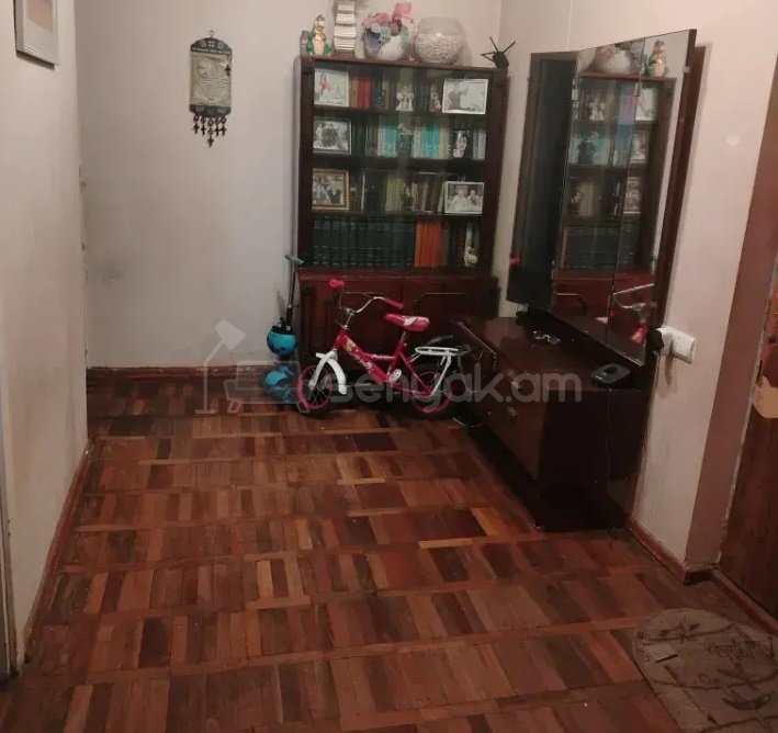 3 Սենյականոց Բնակարան, 80քմ, 1/9 հարկ, Պետական Վիճակում