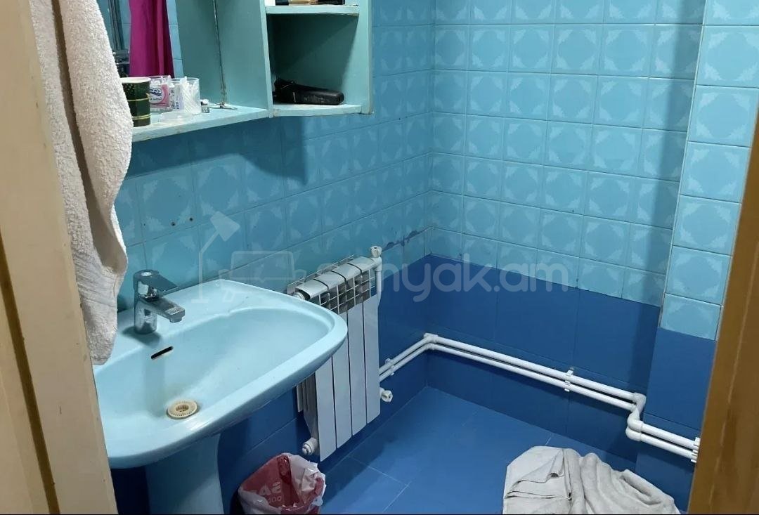 2 Սենյականոց Բնակարան, 72քմ, 2/10 հարկ, Նորմալ Վիճակում, Կահավորված, Արևկող