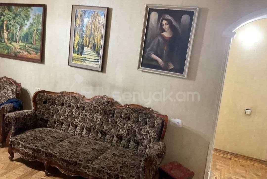 2 Սենյականոց Բնակարան, 72քմ, 2/10 հարկ, Նորմալ Վիճակում, Կահավորված, Արևկող