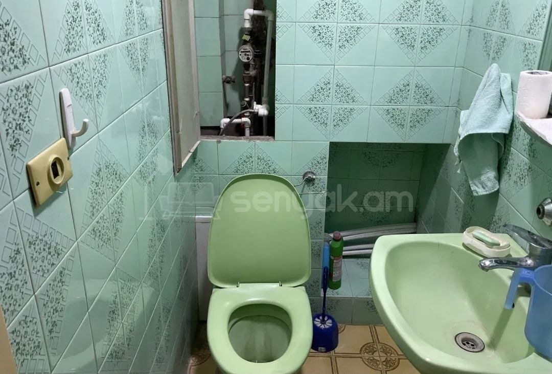 2 Սենյականոց Բնակարան, 72քմ, 2/10 հարկ, Նորմալ Վիճակում, Կահավորված, Արևկող