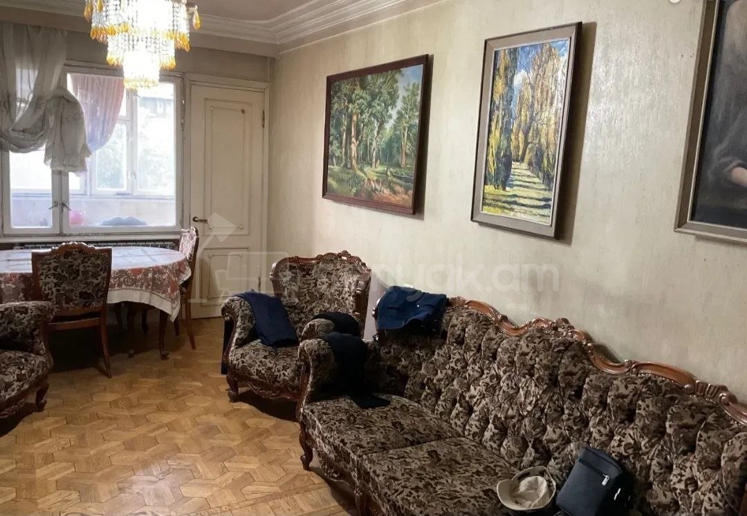 2 Սենյականոց Բնակարան, 72քմ, 2/10 հարկ, Նորմալ Վիճակում, Կահավորված, Արևկող