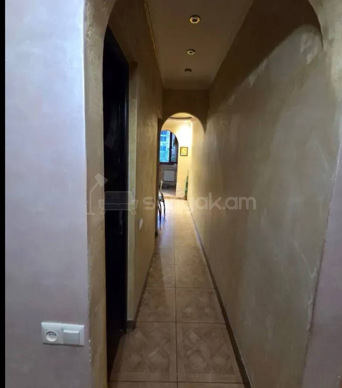 3 Սենյականոց Բնակարան, 76քմ, 3/5 հարկ, Կապիտալ Վերանորոգված
