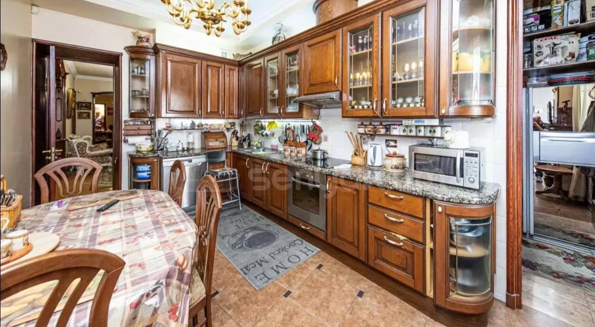 4 Սենյականոց Բնակարան Նորակառույցում, 250քմ, 5/9 հարկ, Դիզայներական Վերանորոգված, Կահավորված, Արևկող