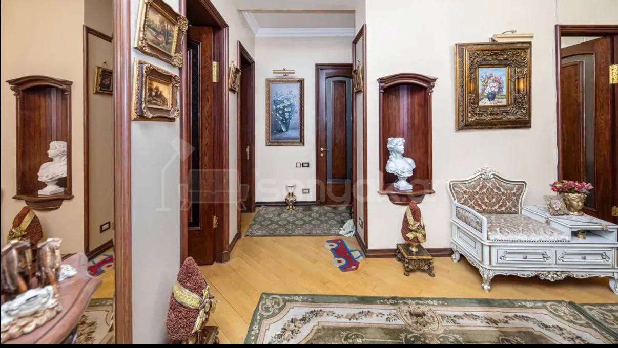 4 Սենյականոց Բնակարան Նորակառույցում, 250քմ, 5/9 հարկ, Դիզայներական Վերանորոգված, Կահավորված, Արևկող