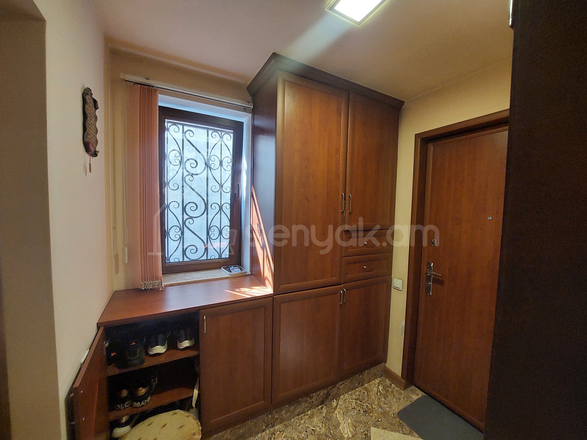 3 Սենյականոց Սեփական Տուն, 73քմ, Կապիտալ Վերանորոգված