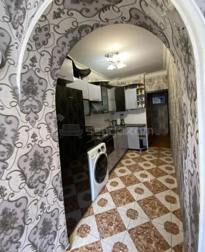 4 Սենյականոց Բնակարան, 90քմ, 5/9 հարկ, Կապիտալ Վերանորոգված, Կահավորված