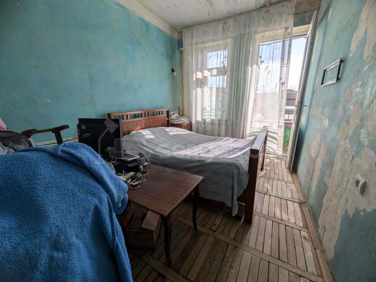 3 Սենյականոց Բնակարան Քարե Շենքում, 67քմ, 5/5 հարկ, Պետական Վիճակում