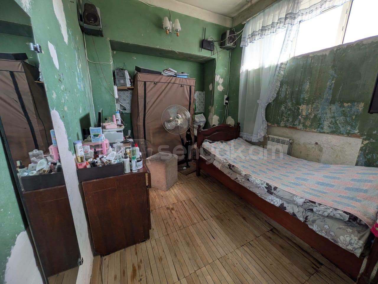3 Սենյականոց Բնակարան Քարե Շենքում, 67քմ, 5/5 հարկ, Պետական Վիճակում