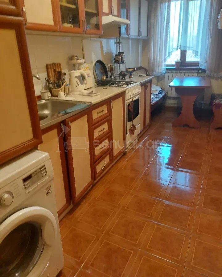 5 Սենյականոց Բնակարան, 98քմ, 2/15 հարկ, Կոսմետիկ Վերանորոգված, Կահավորված