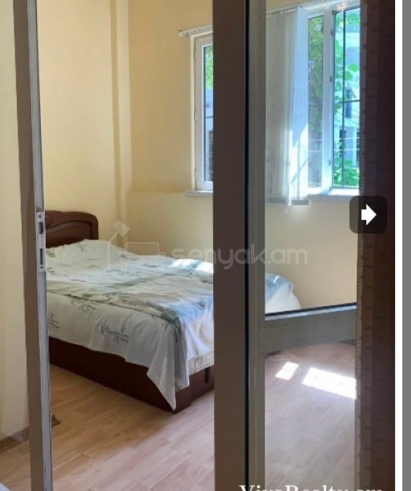 3 Սենյականոց Բնակարան Քարե Շենքում, 55քմ, 1/5 հարկ, Կապիտալ Վերանորոգված, Կահավորված