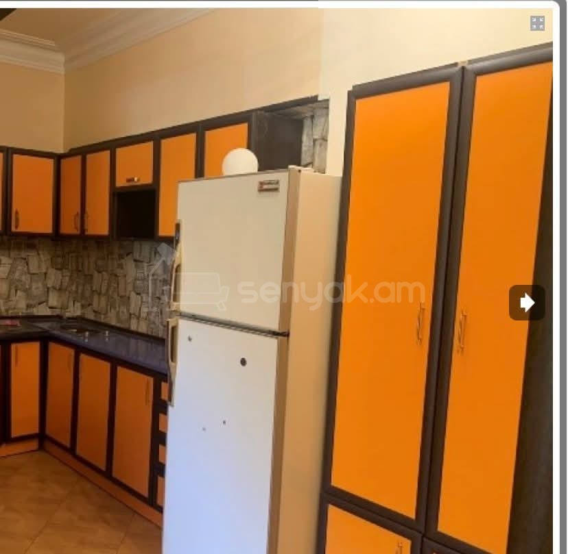 3 Սենյականոց Բնակարան Քարե Շենքում, 55քմ, 1/5 հարկ, Կապիտալ Վերանորոգված, Կահավորված