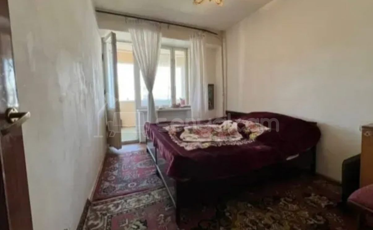 3 Սենյականոց Բնակարան, 104քմ, 10/15 հարկ, Պետական Վիճակում, Կահավորված