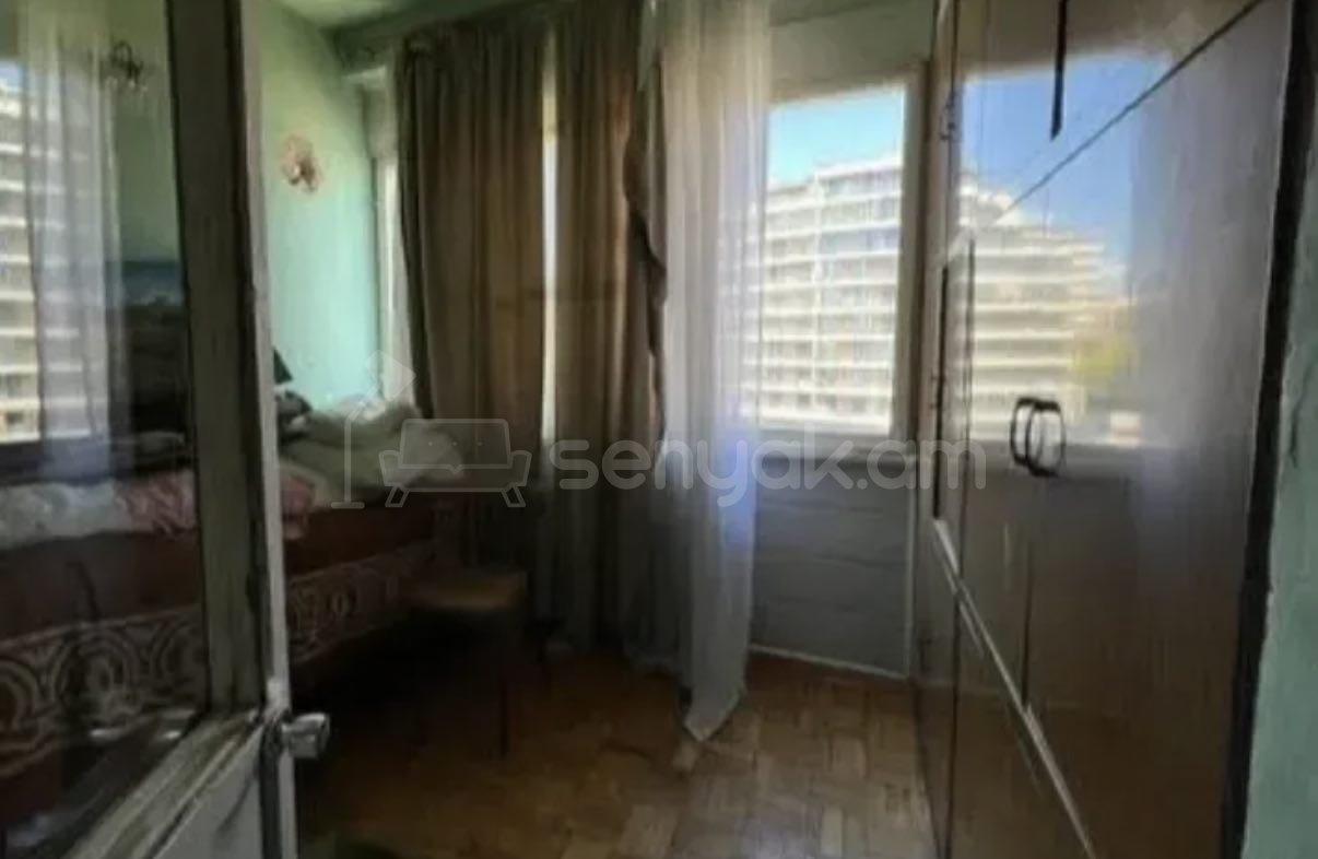 3 Սենյականոց Բնակարան, 104քմ, 10/15 հարկ, Պետական Վիճակում, Կահավորված