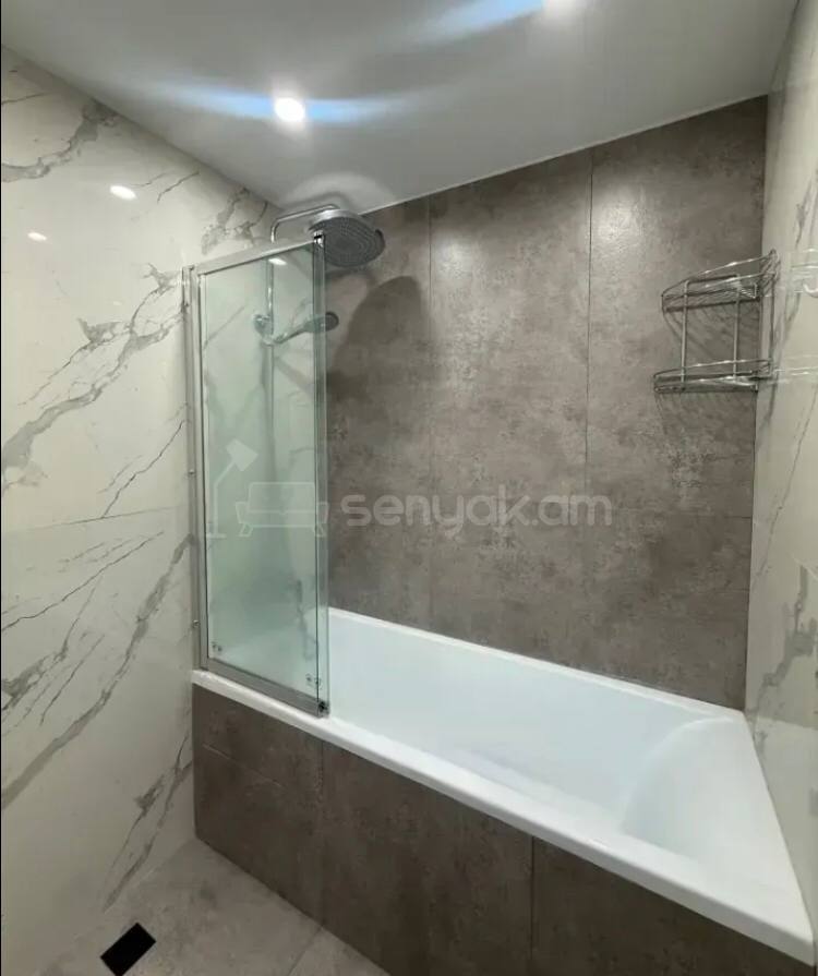 4 Սենյականոց Բնակարան Նորակառույցում, 78քմ, 3/12 հարկ, Կապիտալ Վերանորոգված