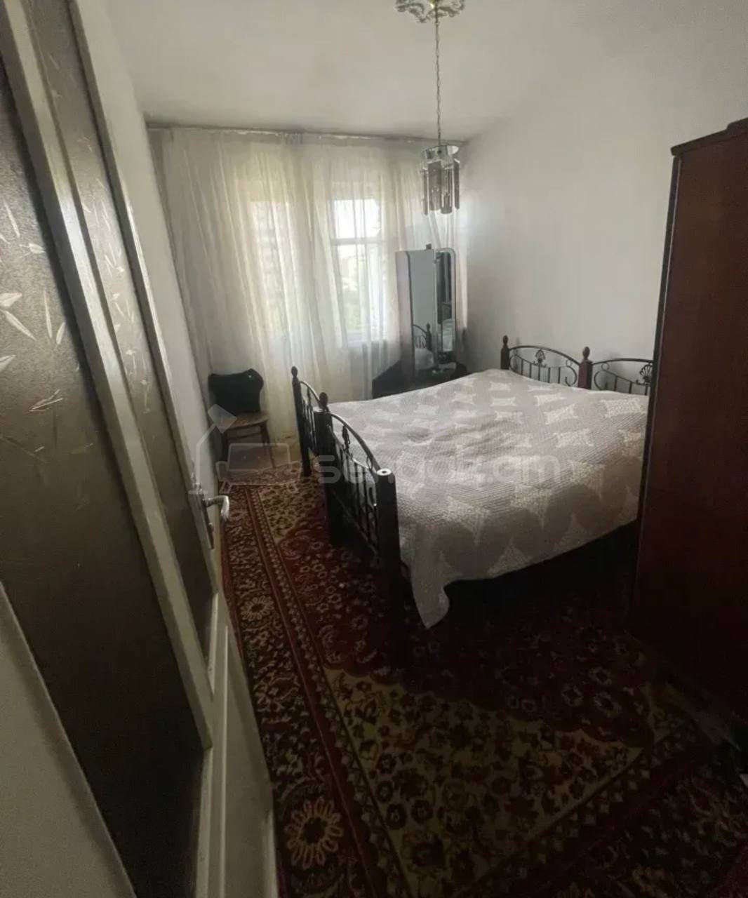 3 Սենյականոց Բնակարան Քարե Շենքում, 88քմ, 5/5 հարկ, Նորմալ Վիճակում