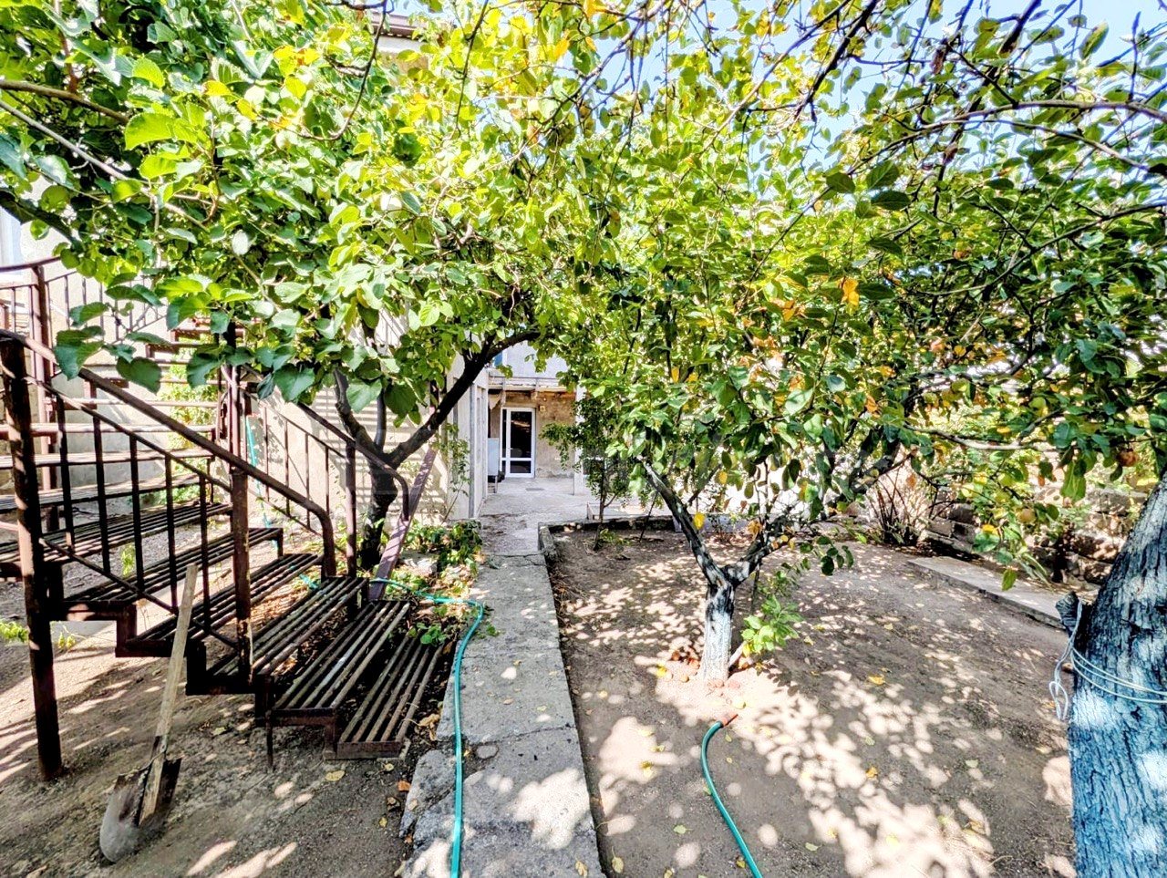 4 Սենյականոց Սեփական Տուն, 250քմ, Կապիտալ Վերանորոգված