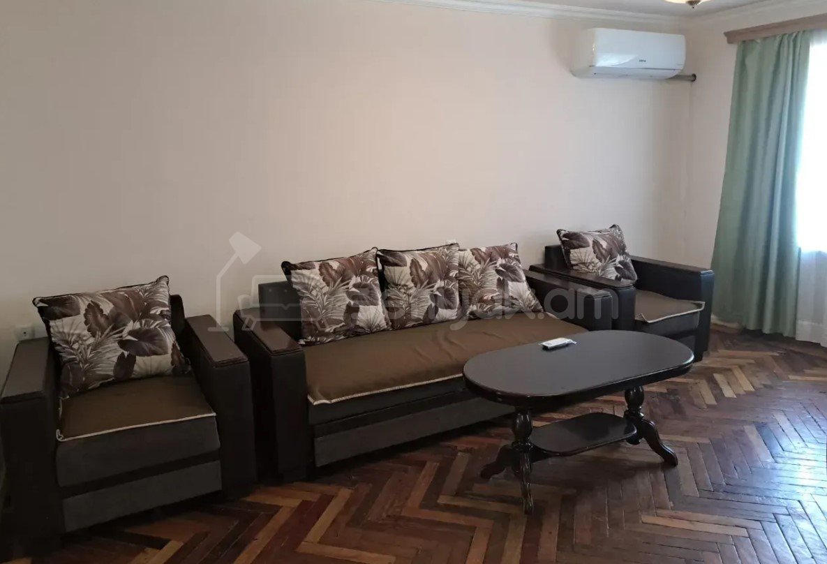2 Սենյականոց Բնակարան Քարե Շենքում, 53քմ, 2/5 հարկ, Կոսմետիկ Վերանորոգված